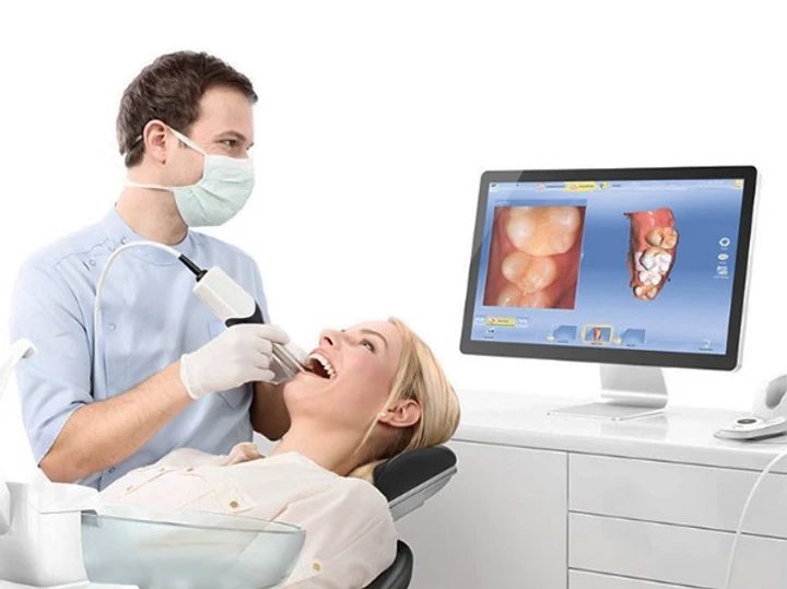 Digital Scanning for Crowns: Precision Restorations from a Trusted Boca Raton Dental Laboratory